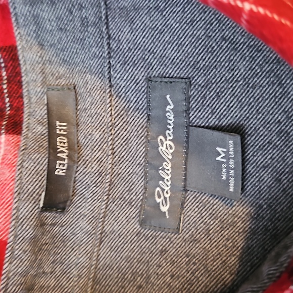 Eddie Bauer Men's Flannel Button Down Shirt Size M Relaxed Fit Plaid Red… - Picture 7 of 12